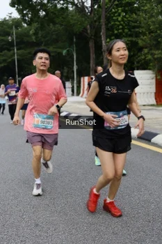 Runner Photo 4302466