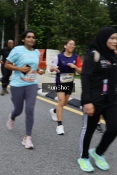 Runner Photo 4302469