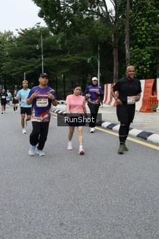 Runner Photo 4302480
