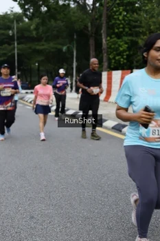 Runner Photo 4302482
