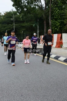 Runner Photo 4302491
