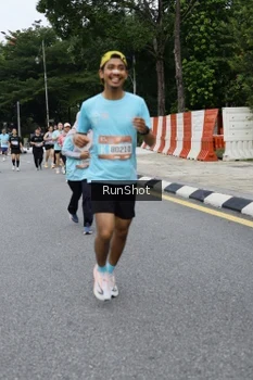 Runner Photo 4302503