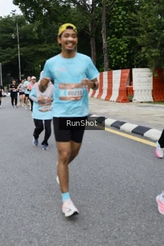Runner Photo 4302504