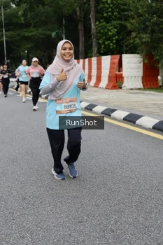 Runner Photo 4302513
