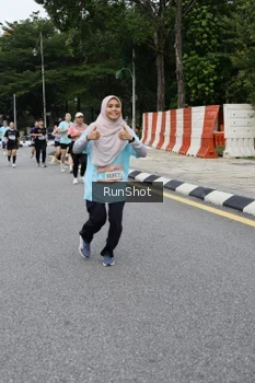 Runner Photo 4302518
