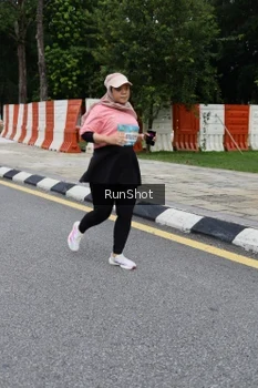 Runner Photo 4302519
