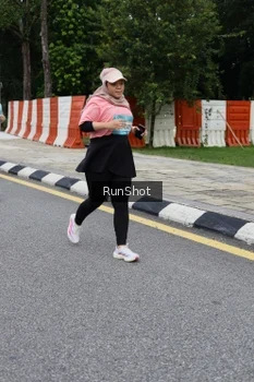 Runner Photo 4302522
