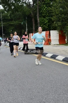Runner Photo 4302525