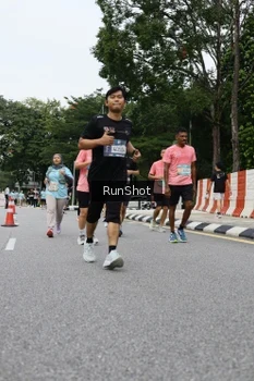 Runner Photo 4302534