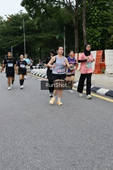 Runner Photo 4302538