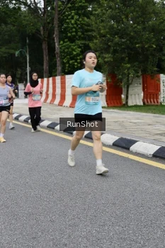 Runner Photo 4302539