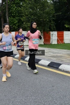 Runner Photo 4302545