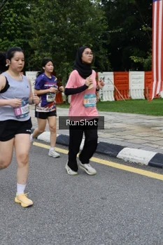 Runner Photo 4302553