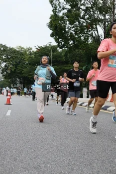 Runner Photo 4302559