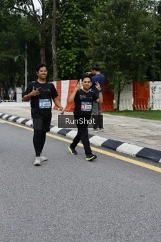 Runner Photo 4302563