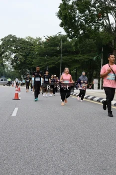 Runner Photo 4302568