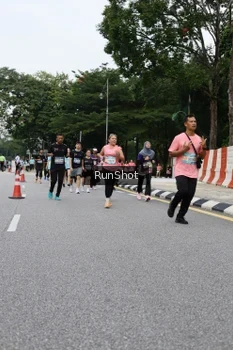 Runner Photo 4302574