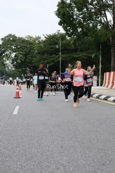 Runner Photo 4302579