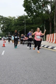 Runner Photo 4302580