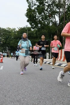 Runner Photo 4302592