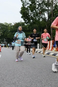 Runner Photo 4302593