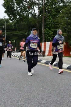 Runner Photo 4302597