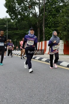 Runner Photo 4302598