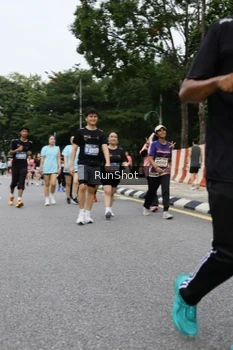 Runner Photo 4302622