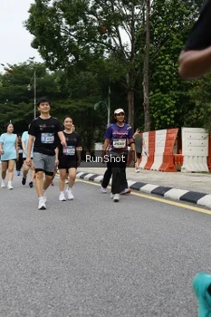 Runner Photo 4302633
