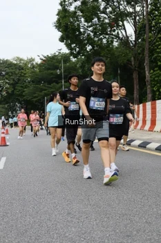 Runner Photo 4302640
