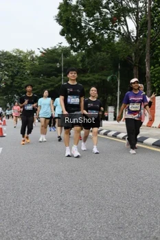 Runner Photo 4302641