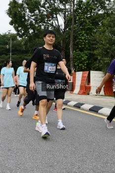 Runner Photo 4302644