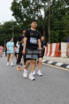 Runner Photo 4302655