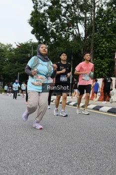 Runner Photo 4302660