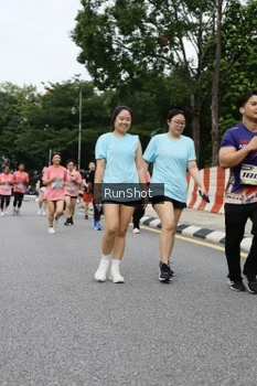 Runner Photo 4302663