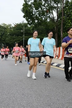 Runner Photo 4302664