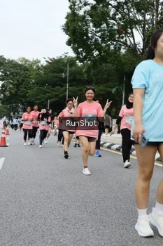Runner Photo 4302679