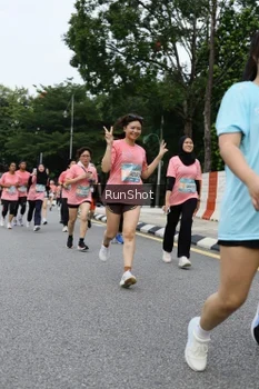 Runner Photo 4302681