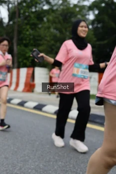 Runner Photo 4302696