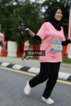 Runner Photo 4302698