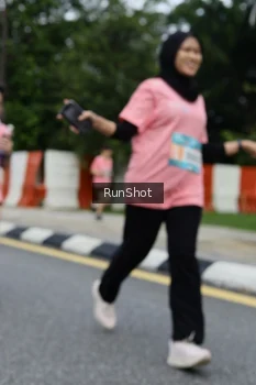 Runner Photo 4302702
