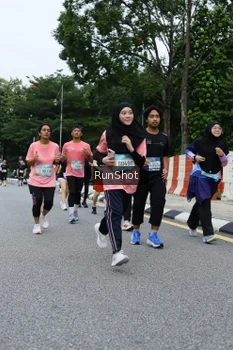 Runner Photo 4302705