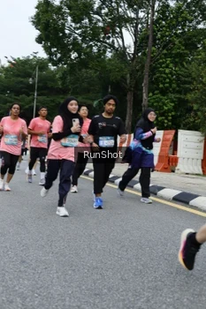 Runner Photo 4302709