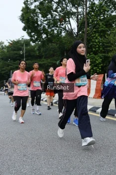 Runner Photo 4302712