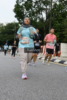 Runner Photo 4302729