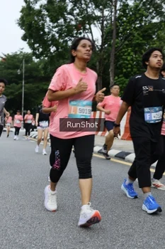 Runner Photo 4302736