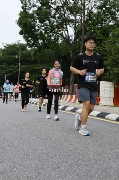 Runner Photo 4302738