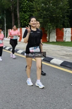 Runner Photo 4302744