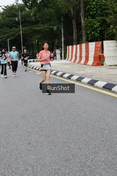 Runner Photo 4302755
