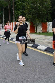 Runner Photo 4302757